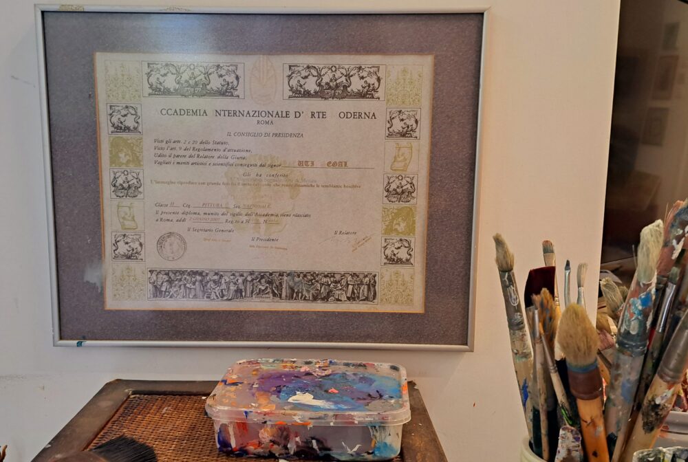 Рути Сигал – Сертификат Международной академии искусств (Фото: Рахели Орбах)