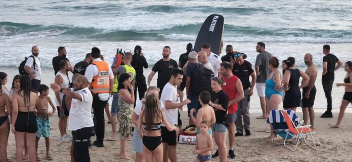 Several drowned at Meridian Beach in the stormy sea - 16.7.24 (Photo: Eli Pinto - Kora Hai Pa)