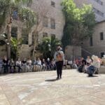סיור עם צילה גרא במרכז יהודי צפון אפריקה  – בתים פתוחים בירושלים – 5/4/24 (צילום: ירון כרמי)