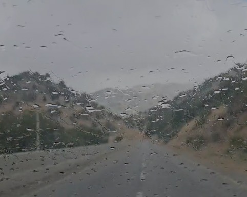 גשם ביולי (צילום: רפאל נוה)