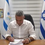 דודו כהן ראש עיריית טירת כרמל (צילום: סמר עודה כרנתינג'י)