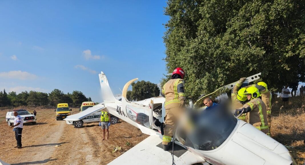 זירת התרסקות מטוס קל באזור כפר גליקסון (צילום: מד