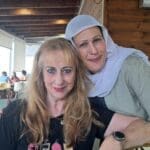 מיאסה חלבי – חיוך זוהר ועיניים טובות, צילום משותף (צילום: נגה כרמי)