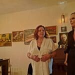 מיכל סדן ואירית פלץ -באירוע 'אמנות יין שוקולד ותרבות' (צילום: רחלי אורבך)