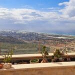 בבית דן קלצ'קו – ים, שמיים ונוף ההר (צילום: רחלי אורבך)