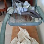 בבית דן קלצ'קו – פסלים מעשה ידי דן (צילום: רחלי אורבך)