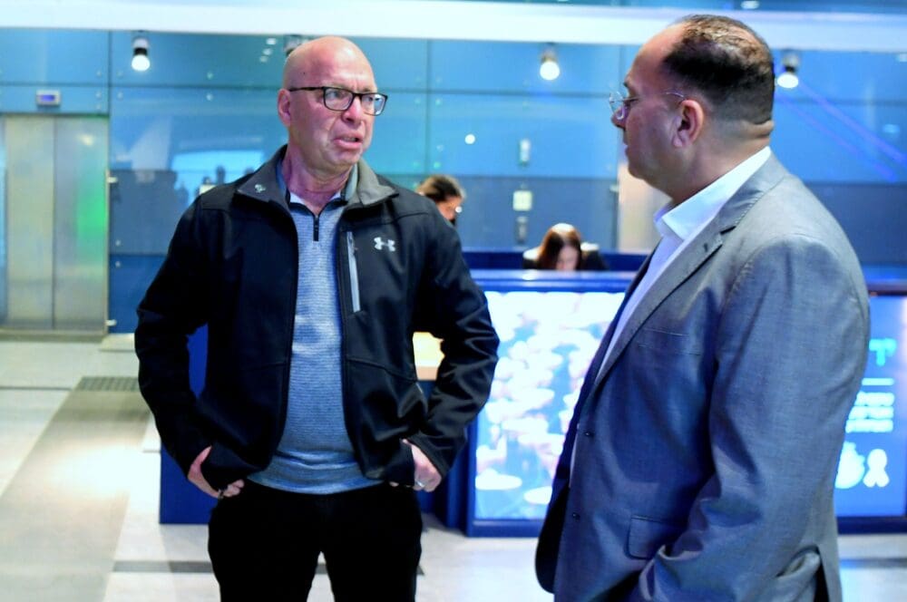 מרגש: מכבי חיפה ערכה ערב הנצחה ל-108 אוהדיה שנפלו במלחמה (צילומים: מכבי חיפה האתר הרישמי ראובן כהן ומיכה בריקמן). 