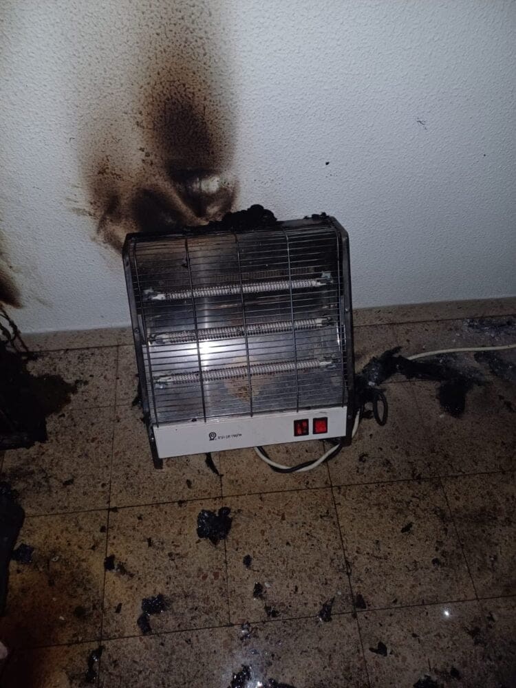 תנור סלילים גרם לפרוץ שריפה (צילום: כבאות והצלה)