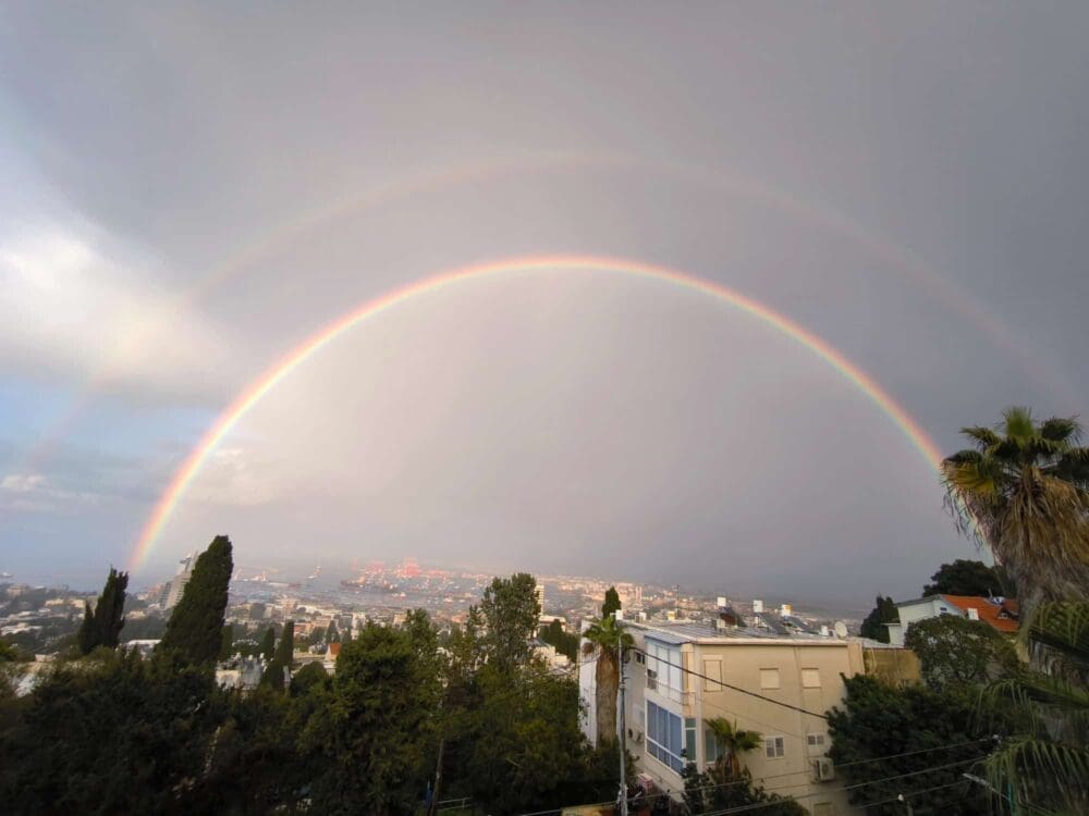 קשת חד פעמית בחיפה (צילום: שוש שניר)