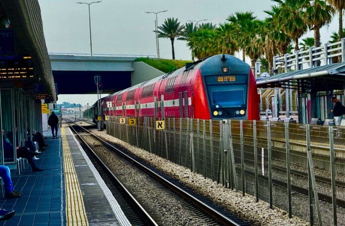 רכבת ישראל (צילום: ירון כרמי)