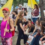 לחטופים אין מועד ב', תושבים הצטרפו הבוקר לקריאת בני הנוער בחטיבה העליונה בית בירם (צילום: יעל הורוביץ)