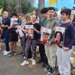 לחטופים אין מועד ב', קריאת בני הנוער בחטיבה העליונה בית בירם (צילום: יעל הורוביץ)