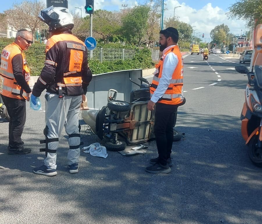 בן 80 נפצע קשה מרכב כשנסע בקלנועית (צילום: איחוד הצלה)