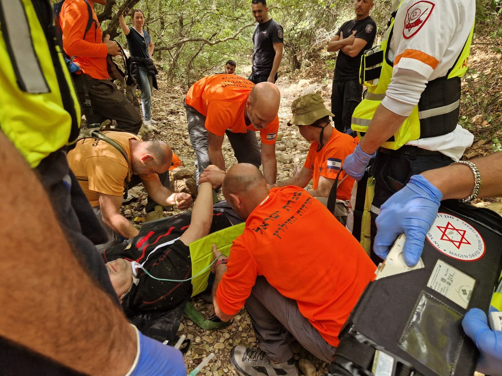 חילוץ מטייל מנחל גלים (צילום: יחידת חילוץ גליל כרמל)