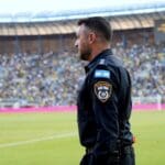 היערכות המשטרה לקראת משחק כדורגל באצטדיון טדי לאחרונה (צילום: דוברות המשטרה).