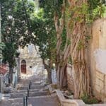סטפ-אין – הגלריה של יוסי ממוקמת ברחוב מדרגות הנביאים 7 (צילום: רחלי אורבך)