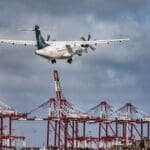מטוס נוסעים של אייר חיפה Air Haifa בשדה התעופה של חיפה (צילום: אנתוני הרשקו)