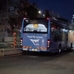 אוטובוס חשמלי של חברת ״דן״ בתל אביב (צילום: שרון לייבל)