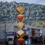 כיכר מאירהוף בקריית אליעזר (צילום: שרון לייבל)