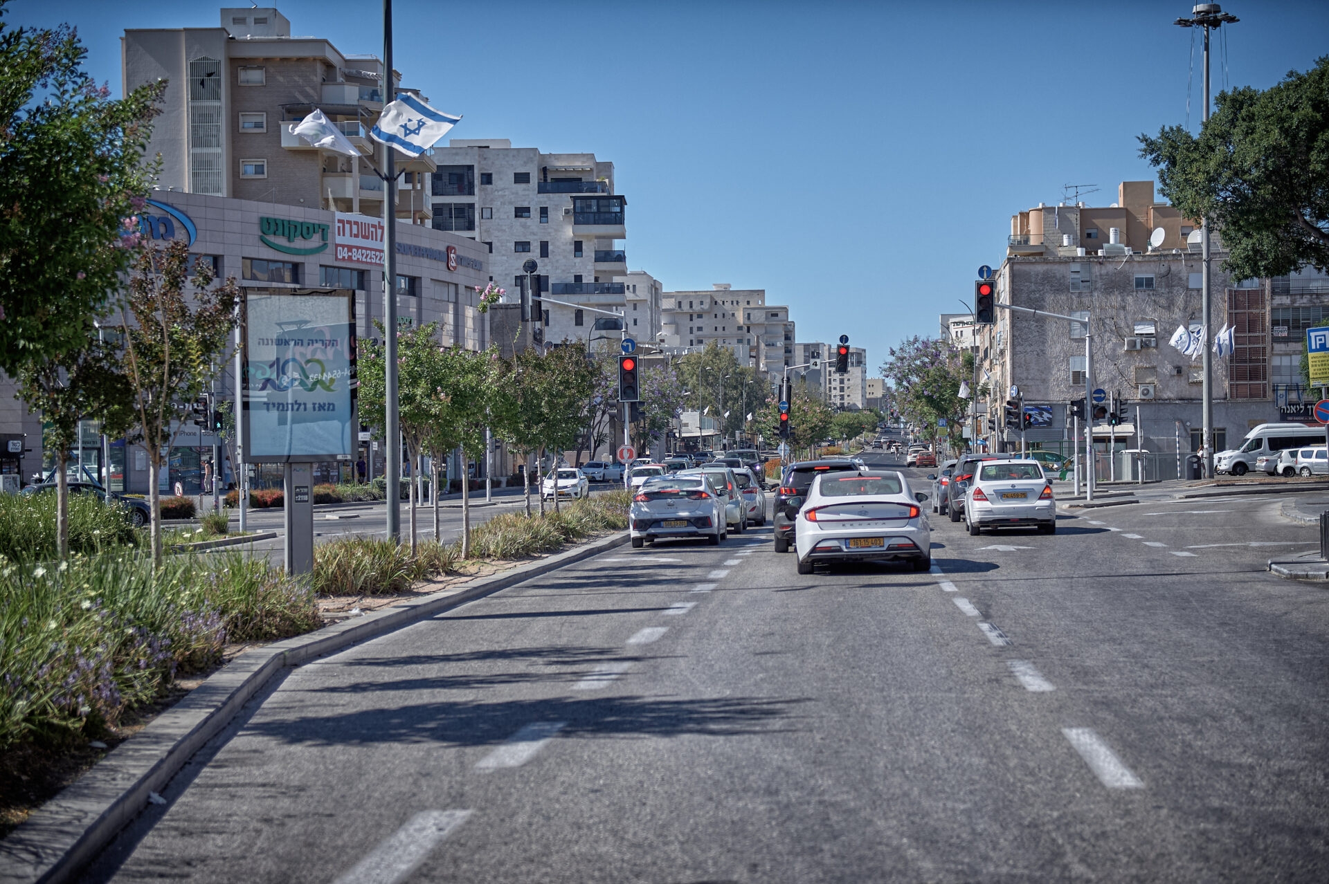 קריית אתא (צילום: שרון לייבל)