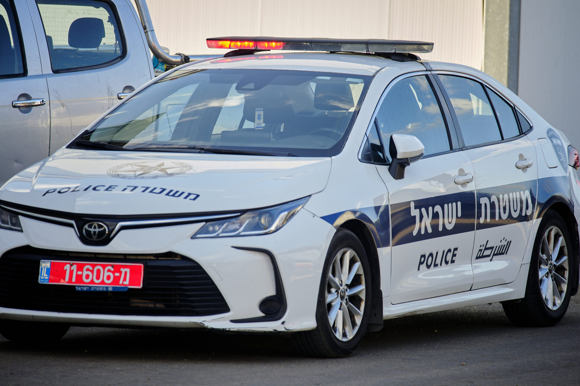 ניידת משטרה (צילום: שרון לייבל)
