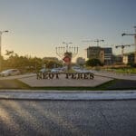הכיכר המרכזית בשכונת נאות פרס (צילום: שרון לייבל)