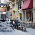 בתי קפה ומסעדות בשוק הטורקי בעיר התחתית (צילום: שרון לייבל)