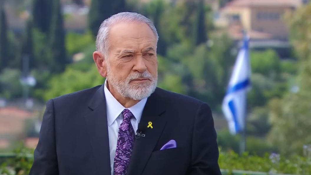מייק האקבי, שגריר ארה