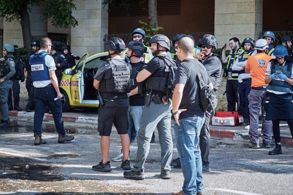 זירת פגיעת הטיל האיראני בעיר התחתית יוני 2025 (צילום: שרון לייבל)