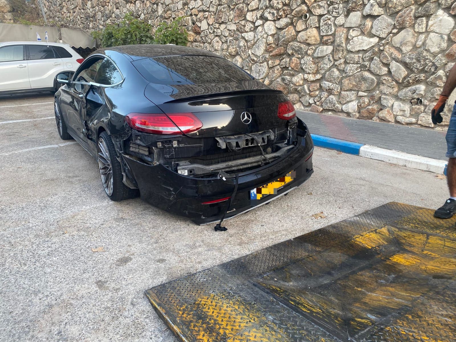 רכב מרצדס (צילום: משטרת ישראל)