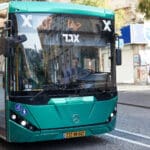 אוטובוס קו 37א׳ בהדר (צילום: שרון לייבל)
