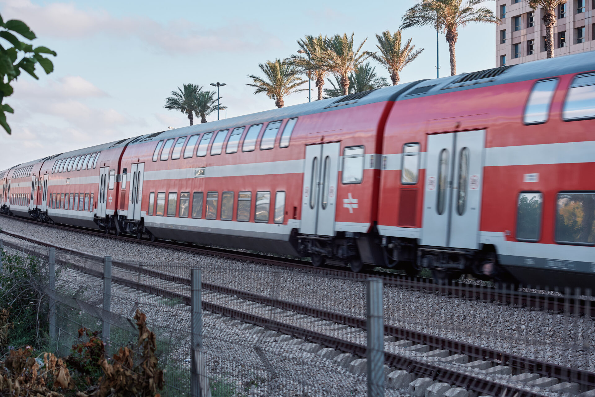 רכבת בחיפה (צילום: שרון לייבל)