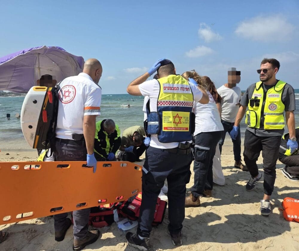 טביעה בחוף הים (צילום: כבאות והצלה)