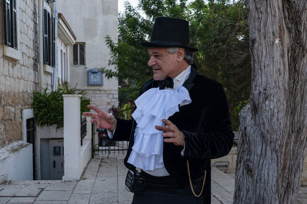 סיורים תיאטרליים במושבה הגרמנית (צילום: ג'ני כצנר, מוזאוני חיפה)
