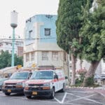 מגן דוד אדום, מד"א, חולה, חולים, מחלה, איחוד הצלה, הצלה, אמבולנס, חובש, פראמדיק, מתנדב, לב, התמוטט, שבץ, התקף, חירום, רפואה, עזרה ראשונה, פינוי, רפואי, חבישה, החייאה, דפיברילטור, רופא, רפואה, תרופות, אלונקה, תאונה,  נט״ן, טיפול נמרץ, 101