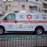 מגן דוד אדום, מד"א, חולה, חולים, מחלה, איחוד הצלה, הצלה, אמבולנס, חובש, פראמדיק, מתנדב, לב, התמוטט, שבץ, התקף, חירום, רפואה, עזרה ראשונה, פינוי, רפואי, חבישה, החייאה, דפיברילטור, רופא, רפואה, תרופות, אלונקה, תאונה, נט״ן, טיפול נמרץ, 101