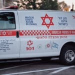 מגן דוד אדום, מד"א, חולה, חולים, מחלה, איחוד הצלה, הצלה, אמבולנס, חובש, פראמדיק, מתנדב, לב, התמוטט, שבץ, התקף, חירום, רפואה, עזרה ראשונה, פינוי, רפואי, חבישה, החייאה, דפיברילטור, רופא, רפואה, תרופות, אלונקה, תאונה,  נט״ן, טיפול נמרץ, 101