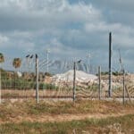 חיפה דרום, כניסה, עמוד, חשמל, חשמול רכבות, תשתית, תשתיות, רכבת ישראל, כביש החוף, כביש 2, סכנה, איכות חיים, גישה לחוף, גישה, ים, תושבי, תושבים, ממשלה, משרד התחבורה, פיתוח, מפרץ , טירת כרמל,  רכבת, רכבות, פסי רכבת, מסילה, מסילת, מאבק, עירייה, עיריה , עינת קליש, יונה יהב, עיריית חיפה