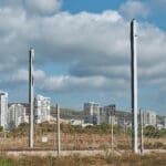 חיפה דרום, כניסה, עמוד, חשמל, חשמול רכבות, תשתית, תשתיות, רכבת ישראל, כביש החוף, כביש 2, סכנה, איכות חיים, גישה לחוף, גישה, ים, תושבי, תושבים, ממשלה, משרד התחבורה, פיתוח, מפרץ , טירת כרמל, רכבת, רכבות, פסי רכבת, מסילה, מסילת, מאבק, עירייה, עיריה , עינת קליש, יונה יהב, עיריית חיפה