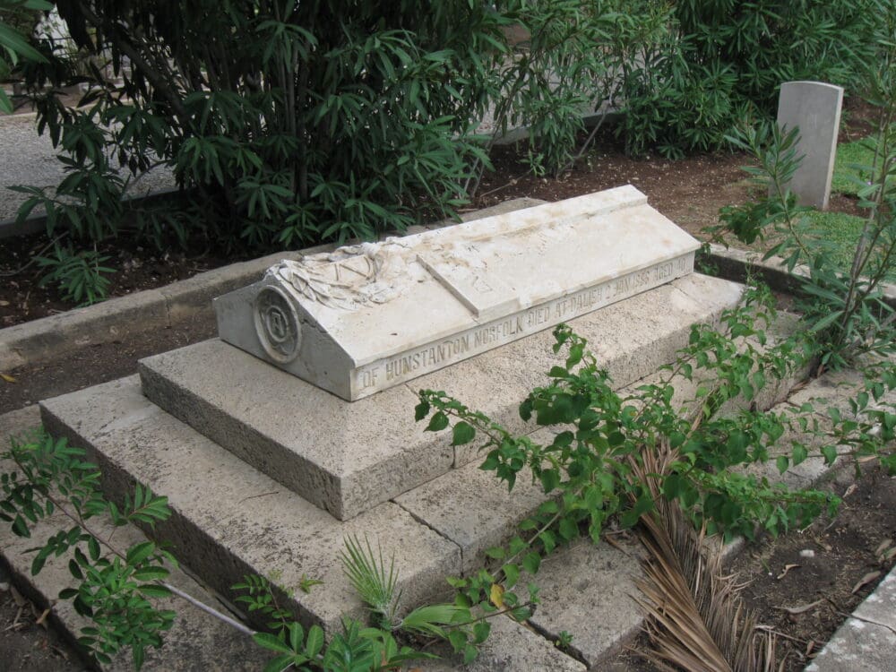  קברה של אליס אוליפנט (צילום: ori)