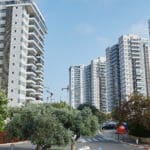 שכונה חדשה, צל, הצללה, שמש, חום, אדריכלות, אכלוס, אזורי מסחר, אזורי תעסוקה, אזורי יוקרה, איכות הסביבה, בנייה ירוקה, בנייה, בניינים גבוהים, בניינים חדשים, בנייה מודרנית, בנייה חדשה, בנייה לגובה, בינוי, בינוי פינוי, ג'נטריפיקציה, גורד שחקים, דירות, הגדלת צפיפות, התחדשות עירונית, ותיקים, חידוש פני העיר, חיפה, ישן מול חדש, יזם, יזמות, כבישים, מגורים, מבנים, מבנים גבוהים, מגדלי מגורים, מגדלים, מגדלים בחיפה, מגדלים חדשים, נדל"ן, נגישות, סביבה עירונית, עולים חדשים, עיר, עירייה, עליית ערך הנכסים, פיתוח, פיתוח עירוני, פינוי, פינוי בינוי, צמיחה דמוגרפית, קבלן, רמת הנשיא, רמת חיים, שיפוץ, שדרוג, שכונות חדשות, תושבים חדשים, תכנון, תמ"א 38, תחבורה ציבורית, תיקון, תשתיות, חידוש, רב קומות