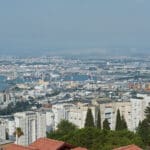דגון, מיכל, מיכלי, נפט, נמל, מפרץ, חוף, קריית חיים, עיר תחתית, ממגורה, ממגורות, מנופים, אונייה, ספינה ספינות, אוניות, מפרץ חיפה, נמל חיפה, נמל, כרמל, כרמל בחיפה, חיפה, נוף, נוף מהכרמל, עיר תחתית, עיר תחתית חיפה, עיר, ים, ים התיכון, אובך, אביך, חום, שרב, מזג אוויר