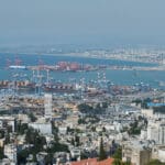 דגון, מיכל, מיכלי, נפט, נמל, מפרץ, חוף, קריית חיים, עיר תחתית, ממגורה, ממגורות, מנופים, אונייה, ספינה ספינות, אוניות, מפרץ חיפה, נמל חיפה, נמל, כרמל, כרמל בחיפה, חיפה, נוף, נוף מהכרמל, עיר תחתית, עיר תחתית חיפה, עיר, ים, ים התיכון, אובך, אביך, חום, שרב, מזג אוויר