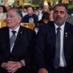 ראש העיר יונה יהב והשר אופיר סופר בעצרת יום הזכרון בחיפה (צילום: שרון לייבל)