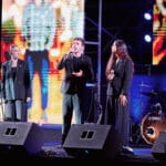 שרים לזכרם בעצרת יום הזכרון בחיפה (צילום: שרון לייבל)