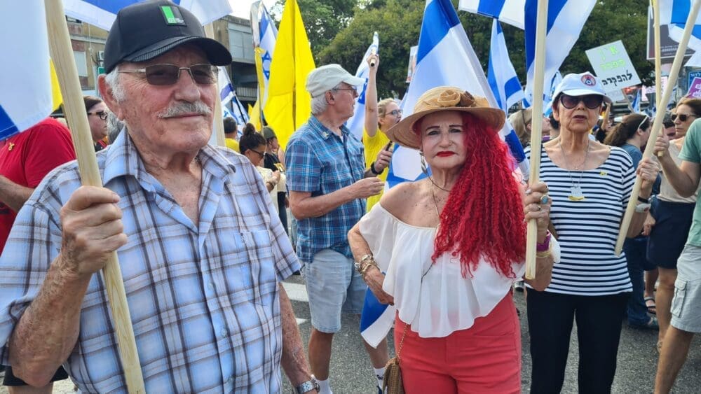 מחאה למען השבת החטופים במרכז זיו בנו"ש (צילום: יעל הורוביץ)