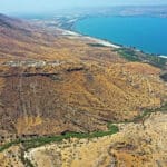 הריסות העיר סוסיתא הצופה על הכנרת (צילום: ד"ר מיכאל איזנברג)