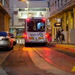 מטרונית ברחוב כיאט בעיר התחתית (צילום: שרון לייבל)