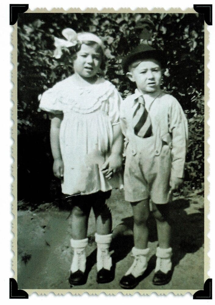 צבי ואחותו מלכה בילדותם בבודפשט, 1937