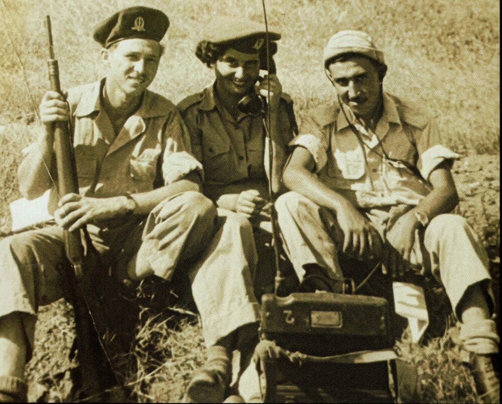 צבי בתקופת שירותו הצבאי, 1952 (אלבום משפחתי)